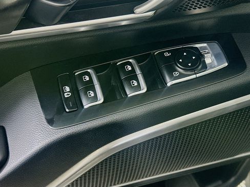 Used 2025 Kia Telluride S FWD image 15