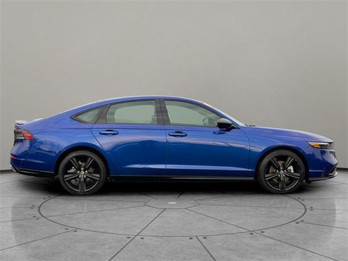 Used 2024 Honda Accord Sport image 7
