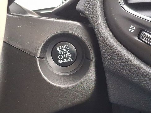 Used 2019 Jeep Compass Latitude w/ Popular Equipment Group image 23