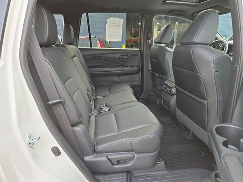 Used 2025 Honda Passport EX-L image 36