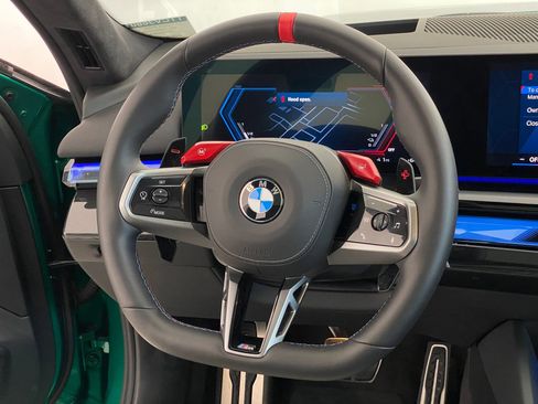 Used 2026 BMW M5 w/ Executive Package image 17