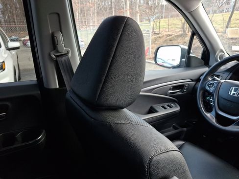 Certified 2023 Honda Ridgeline RTL image 13