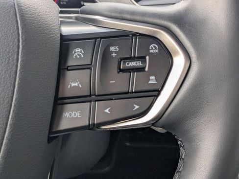 Used 2025 Lexus GX 550 w/ Accessory Package (Z1) image 28