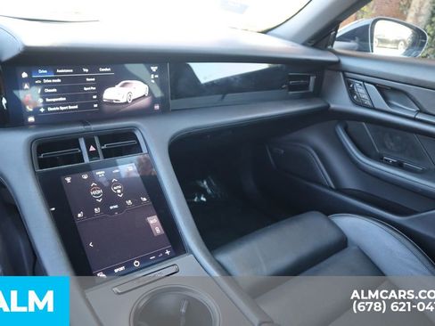 Used 2021 Porsche Taycan image 34