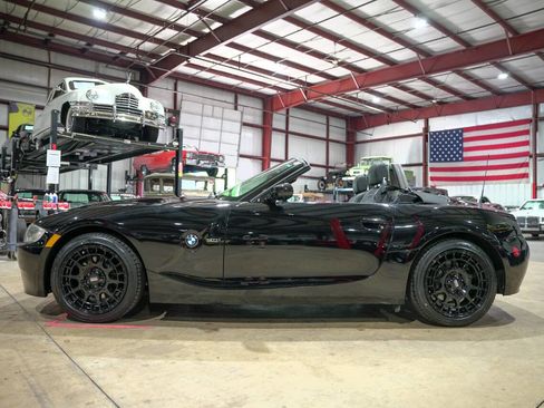 Used 2006 BMW Z4 3.0i image 3