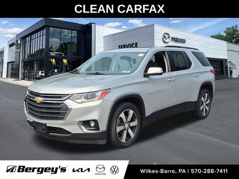 Used 2019 Chevrolet Traverse LT w/ LT Premium Package AWD/4WD image 1