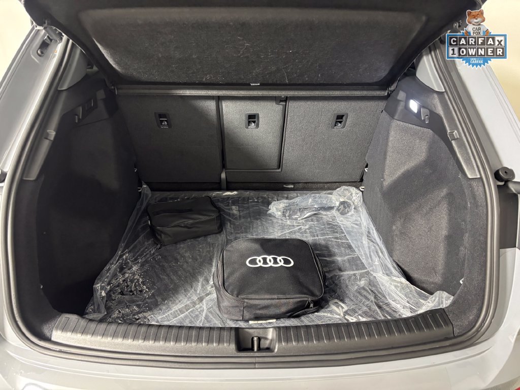 Used 2025 Audi Q4 e-tron Premium w/ Convenience Package AWD/4WD image 26