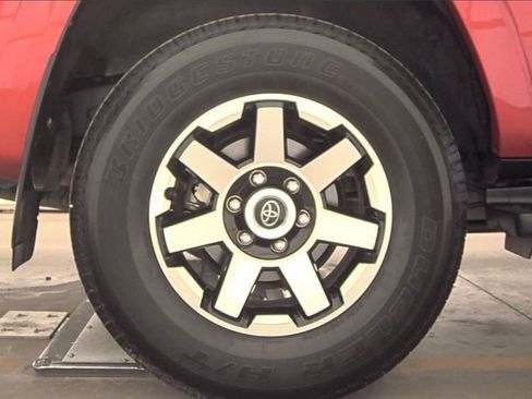 Used 2024 Toyota 4Runner TRD Off-Road image 24