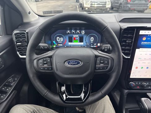 New 2025 Ford Ranger Lariat w/ Trailer Tow Package image 21