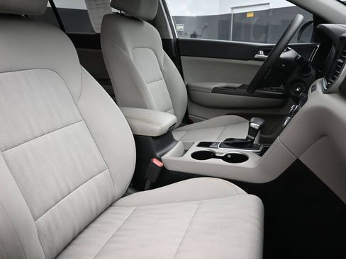 Used 2020 Kia Sportage LX FWD image 25