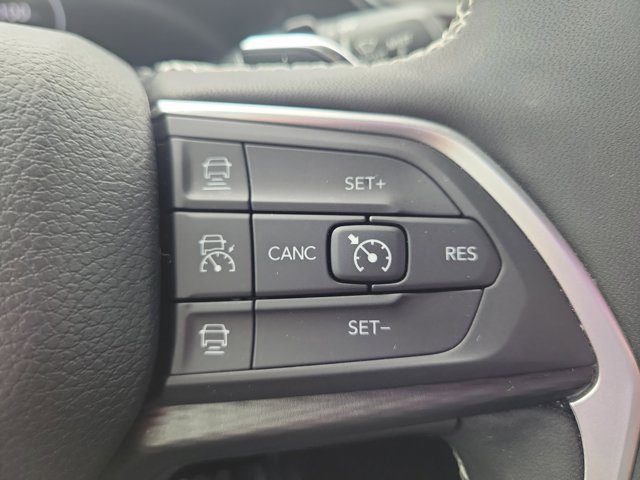 Certified 2023 Jeep Grand Cherokee Altitude AWD/4WD image 28