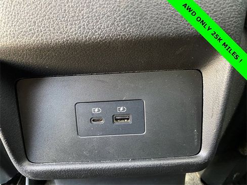 Used 2023 Nissan Rogue SV image 32