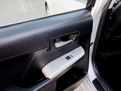 Used 2014 Toyota Camry SE image 37