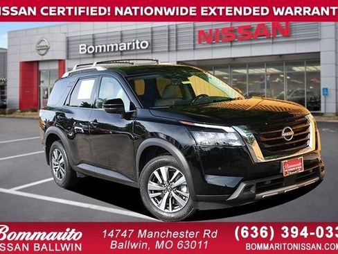 Certified 2025 Nissan Pathfinder SL AWD/4WD image 1