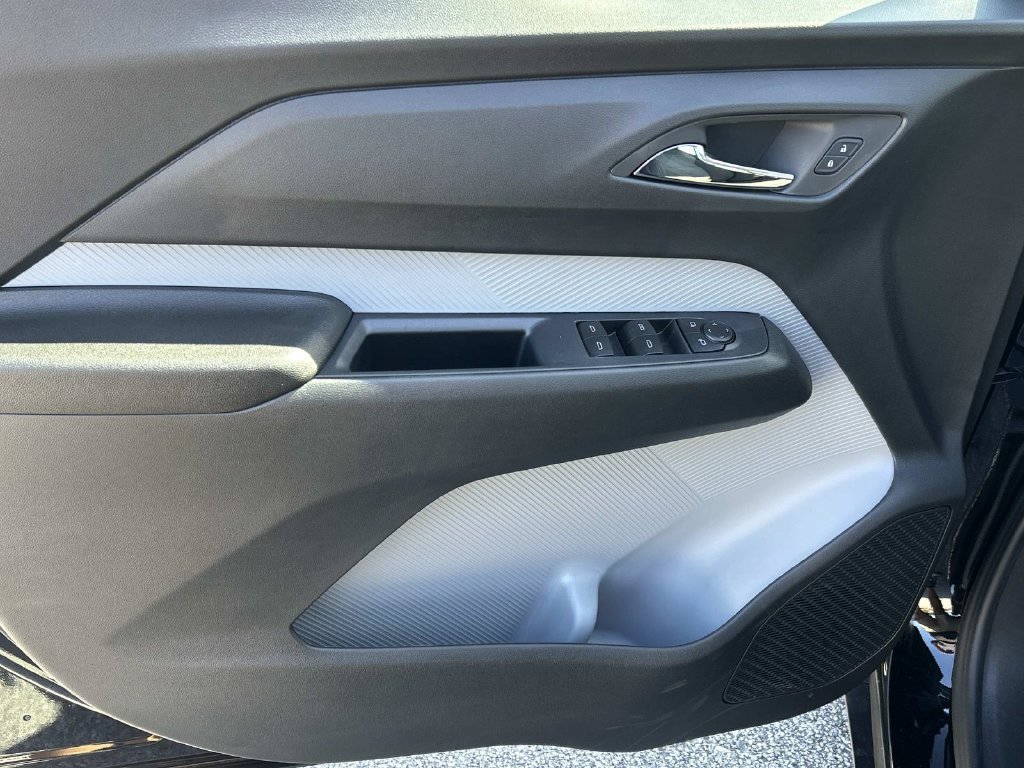 New 2027 Chevrolet Bolt LT FWD image 14