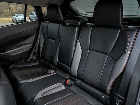 Used 2024 Subaru Crosstrek 2.5i Limited w/ Crosstrek Mirror Package image 17