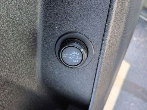 Used 2022 Chevrolet Equinox RS AWD/4WD image 17