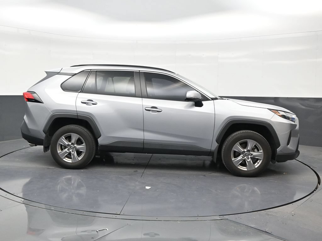 Used 2025 Toyota RAV4 XLE w/ Convenience Package FWD image 6