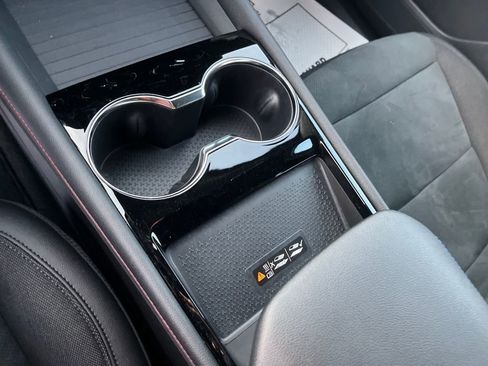 Used 2024 Chevrolet Blazer EV RS image 16