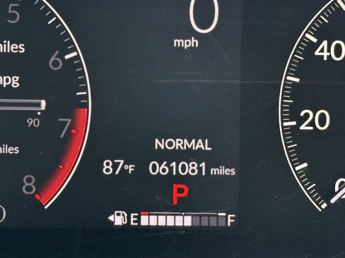 Used 2023 Honda HR-V EX-L image 30