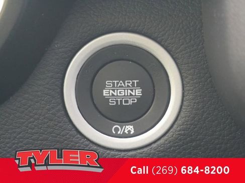 Certified 2022 RAM 1500 Big Horn w/ Night Edition AWD/4WD image 30