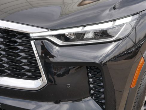 Certified 2023 INFINITI QX60 Sensory w/ Vision Package AWD/4WD image 16