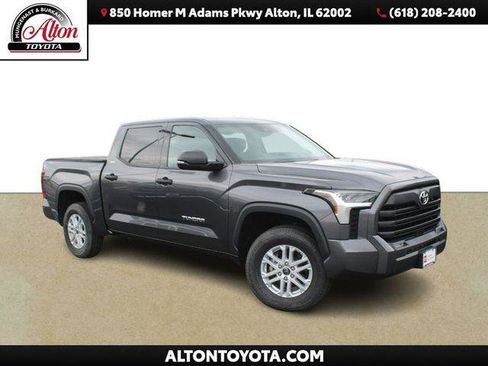 Certified 2022 Toyota Tundra SR5 w/ SR5 Convenience Package AWD/4WD image 1