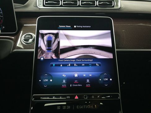 Used 2024 Mercedes-Benz S 63 AMG S w/ Carbon Fiber Exterior Package image 20