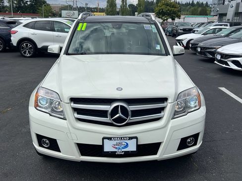 Used 2011 Mercedes-Benz GLK 350 4MATIC image 5