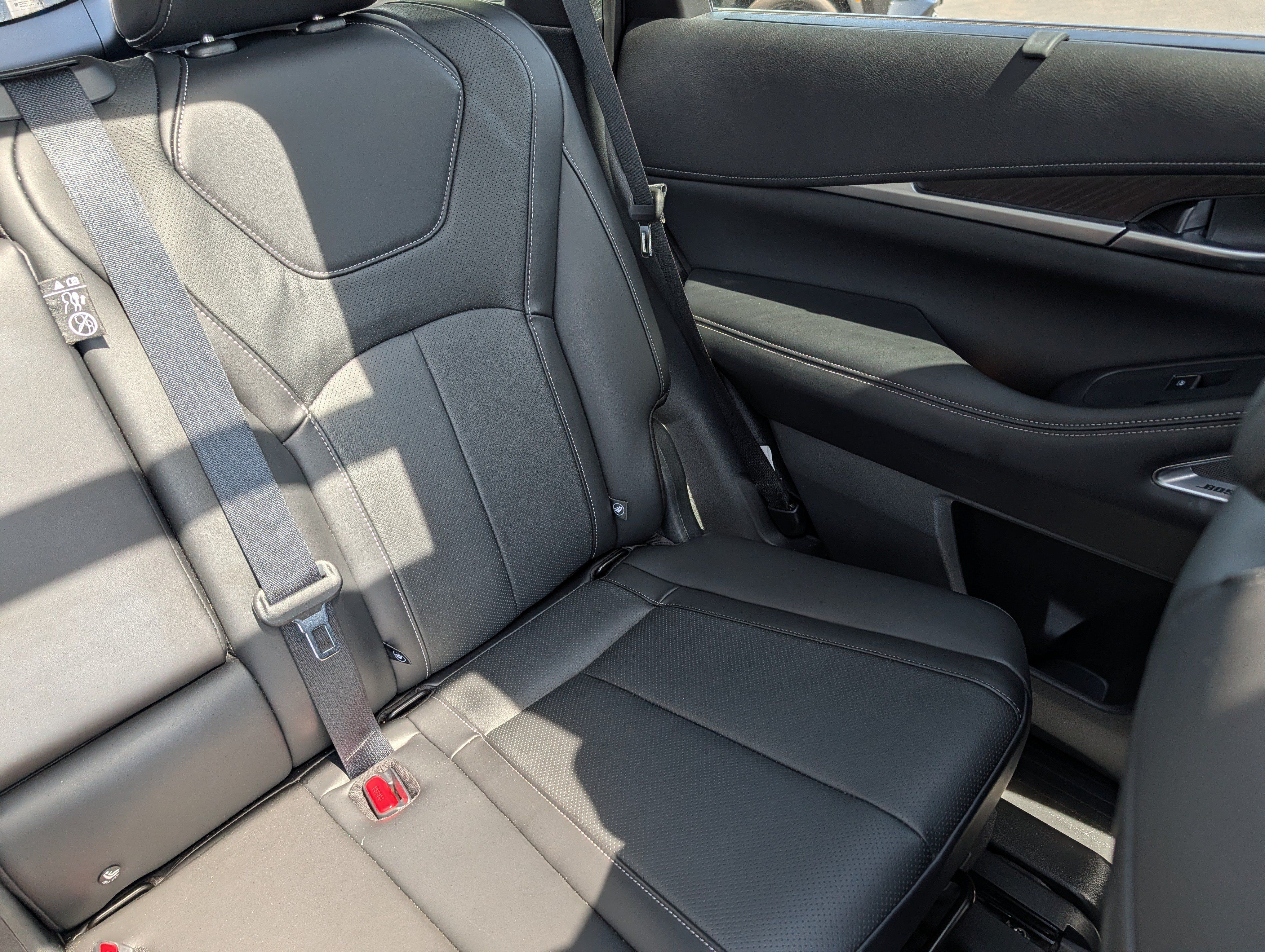 Certified 2025 INFINITI QX60 Sensory w/ Vision Package AWD/4WD image 14
