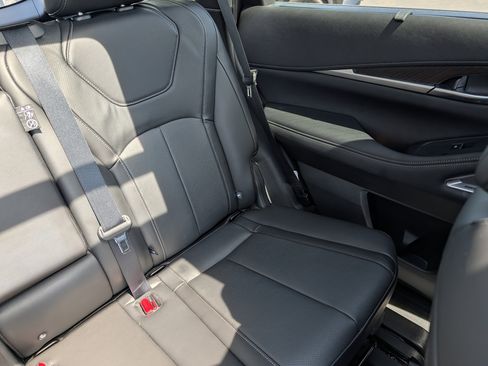 Certified 2025 INFINITI QX60 Sensory w/ Vision Package AWD/4WD image 14