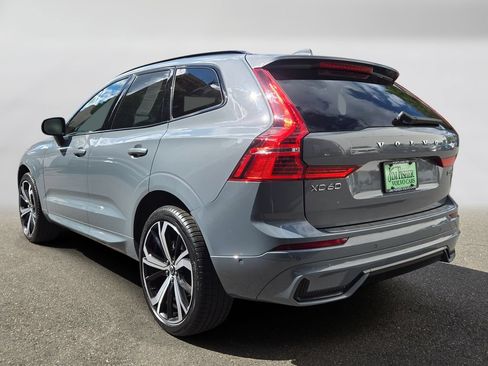 Certified 2024 Volvo XC60 B5 Ultimate w/ Protection Package Premier AWD/4WD image 3