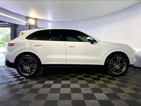 Used 2021 Porsche Cayenne AWD/4WD image 8