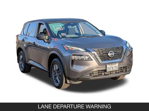 Used 2021 Nissan Rogue S AWD/4WD image 2