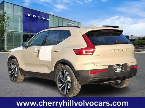 New 2026 Volvo XC40 B5 Plus w/ Protection Package Premier image 3
