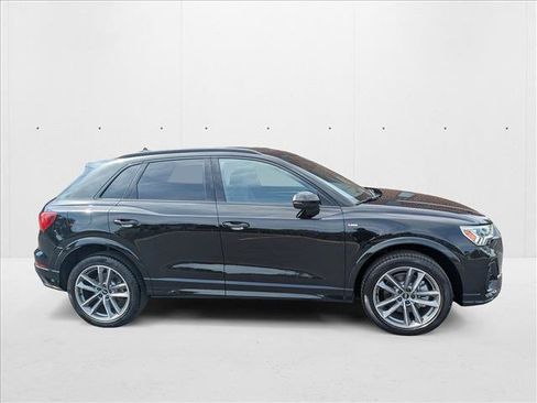 New 2025 Audi Q3 2.0T Premium image 4