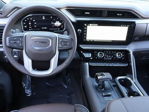 New 2026 GMC Sierra 1500 Denali w/ Denali Reserve Package AWD/4WD image 15