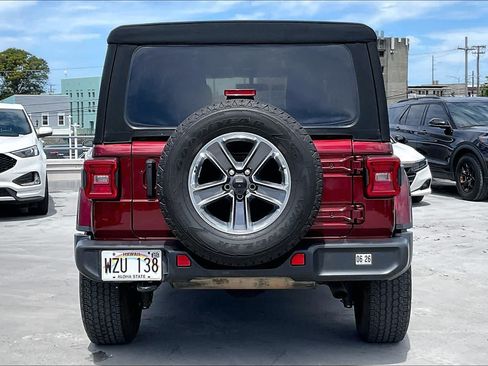 Used 2021 Jeep Wrangler Unlimited Sahara AWD/4WD image 5