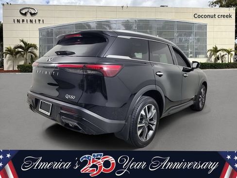 Certified 2025 INFINITI QX60 Luxe w/ Vision Package AWD/4WD image 4