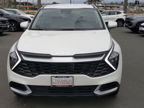 Used 2023 Kia Sportage LX FWD image 3