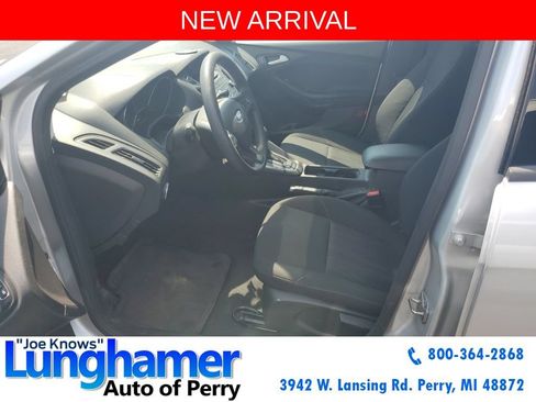 Used 2016 Ford Focus SE FWD image 4