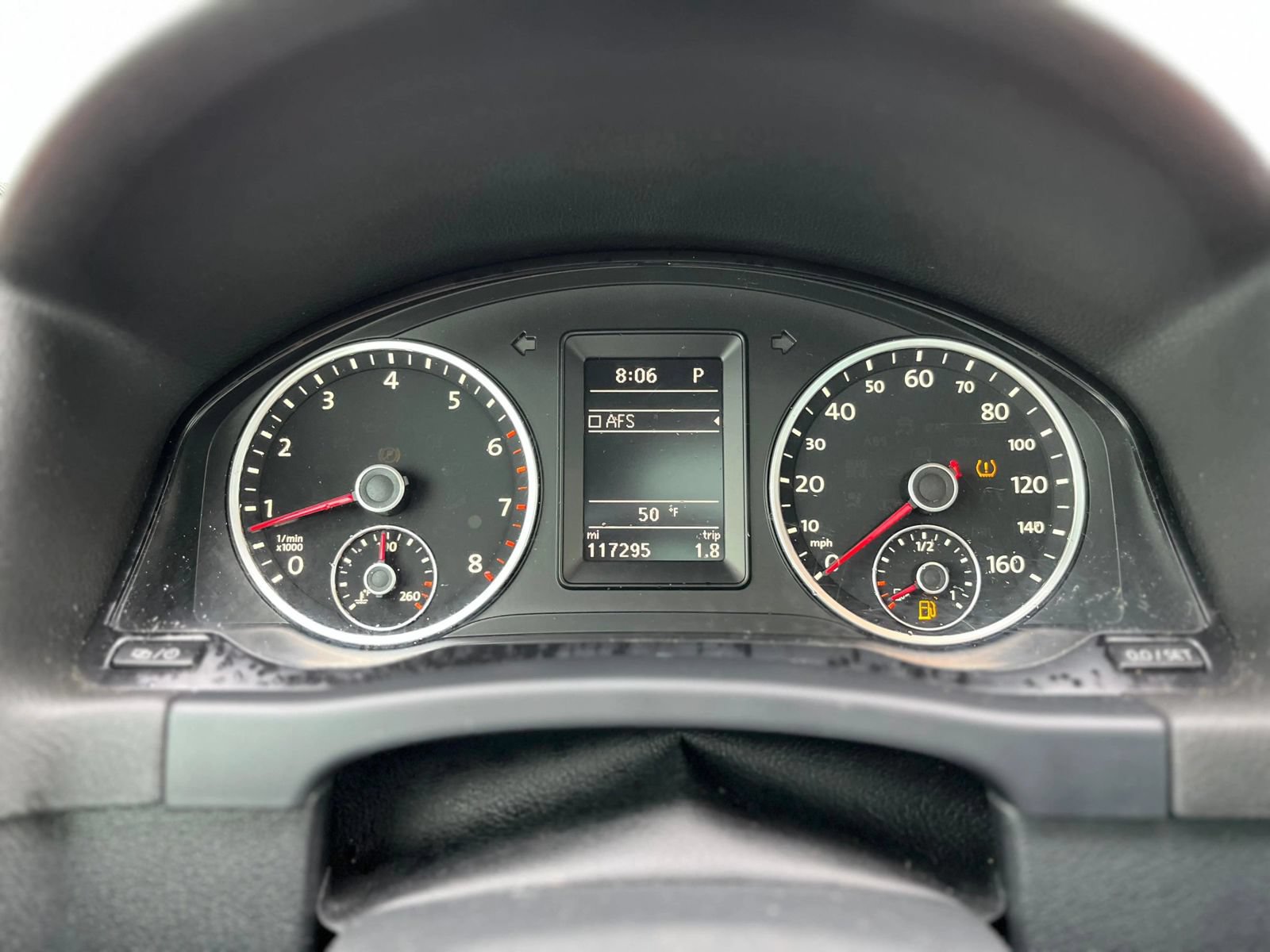 Used 2013 Volkswagen Tiguan SEL FWD image 15