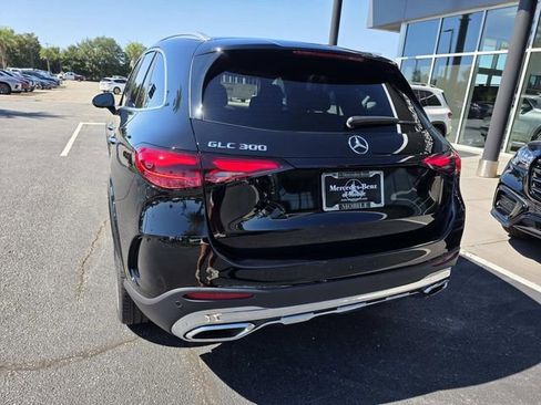 New 2026 Mercedes-Benz GLC 300 GLC 300 image 3