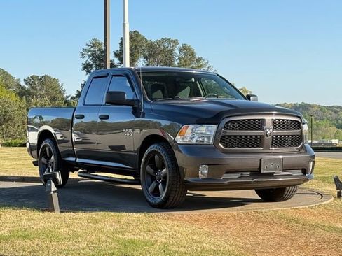 Used 2018 RAM 1500 Express image 1
