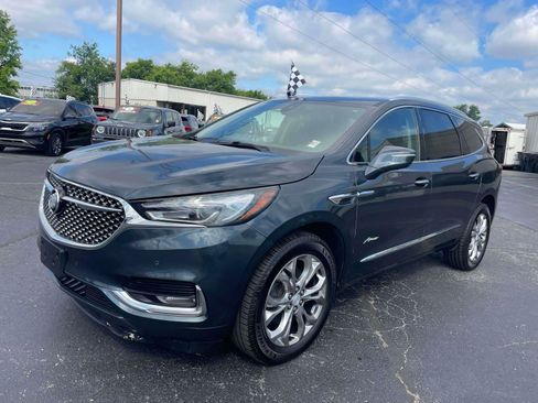 Used 2019 Buick Enclave Avenir w/ Avenir Technology Package AWD/4WD image 2