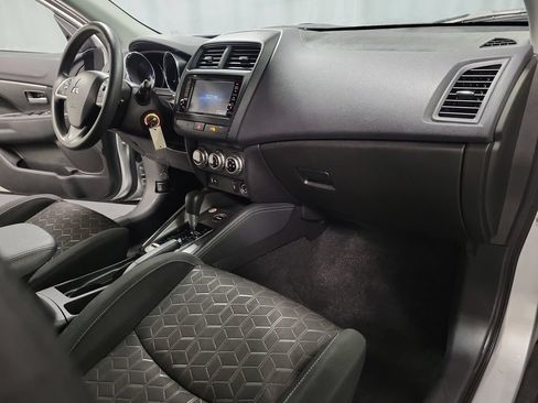Used 2024 Mitsubishi Outlander Sport ES AWD/4WD image 29