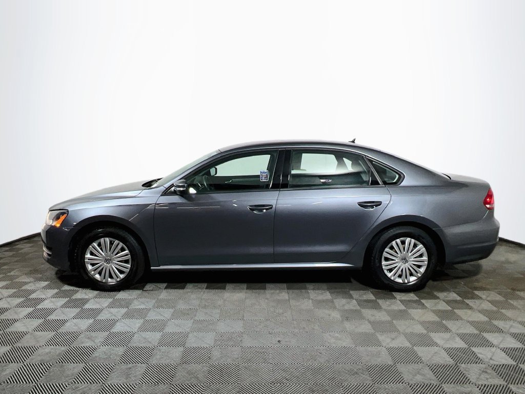 Used 2014 Volkswagen Passat 1.8T S FWD image 4