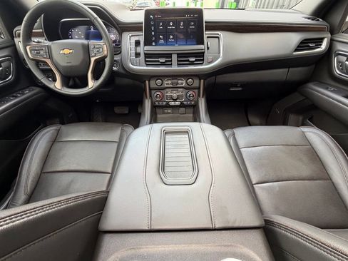 Used 2024 Chevrolet Suburban High Country w/ Premium Package AWD/4WD image 8