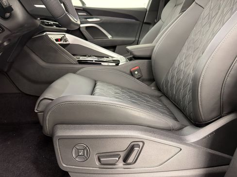 Used 2025 Audi SQ5 Premium Plus AWD/4WD image 12