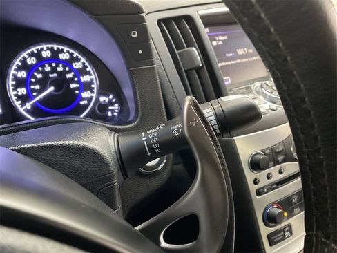 Used 2013 INFINITI G37 x w/ Premium Pkg image 22